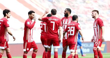 كوكا يشارك فى فوز أولمبياكوس على باس لاميا بثلاثية بالدوري اليوناني