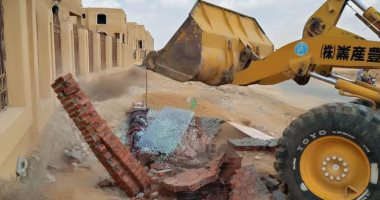 جهاز القاهرة الجديدة ينفذ حملات لإزالة التعديات وضبط المخالفات بالمدينة 