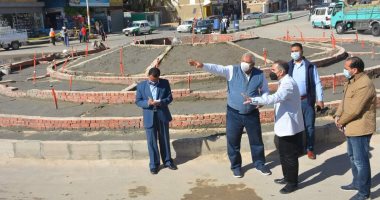 محافظ الوادى الجديد يتفقد أعمال تطوير ميدان البساتين بالخارجة.. اعرف التفاصيل