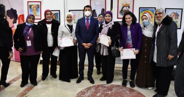 الشباب والرياضة تكرم العاملات بالوزارة وابنة الراحلة عبلة الكحلاوى فى يوم المرأة
