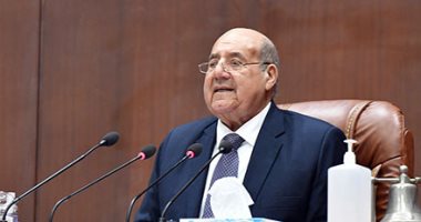 رئيس مجلس الشيوخ يرفع الجلسة العامة والانعقاد القادم يوم 21 مارس.. صور