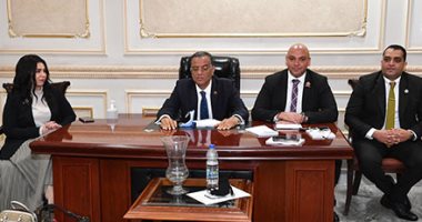وكيل "إعلام الشيوخ" يدين قرار البرلمان الأوروبى: مصر ماضية فى طريق الإصلاح