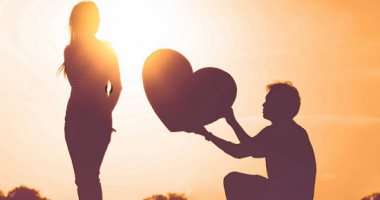 شريك الحياة وأسرتك.. أرسل صورة من تحب وكلمة عن مشاعرك تجاهه في عيد الحب