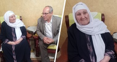 أكبر معمرة بالإسكندرية تحصل على لقاح كورونا.. الحاجة فوزية فى عامها الـ92: شقيت وتعبت على أبنائى وجاءوا اليوم ليحمونى من الوباء.. ونجلها: لم تشعر بأعراض من اللقاح ولا يوجد له مضاعفات.. والإجراءات سهلة وبسيطة