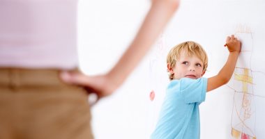 5 جمل أوعى تقوليها لطفلك.. دا صعب مش هتقدر تعمله وما فيش حاجة تخوف