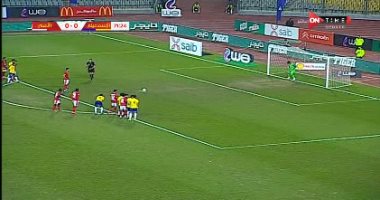 الأهلي يُرسّخ عقدة الـ11 عاماً ويُسقط الإسماعيلي بثنائية في الدوري