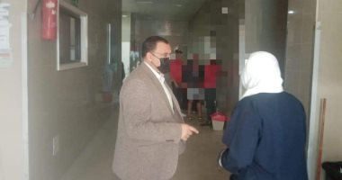 وكيل صحة السويس يزور مصابى حادث انقلاب أتوبيس بطريق السخنة.. وننشر أسماء الضحايا