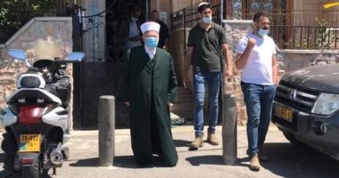 إسرائيل تعتقل خطيب المسجد الأقصى من أمام منزله بالقدس.. صورة