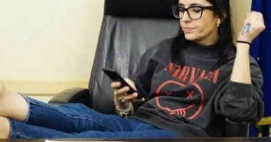 وزيرة إيطالية شابة تثير الجدل بسبب صورة فى "اليوم العالمى للمرأة".. اعرف القصة