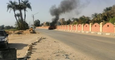 السيطرة على حريق سيارة على طريق ترعة نجع حمادى بمركز سوهاج دون إصابات