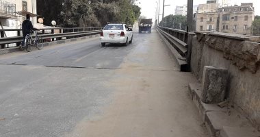 محافظة القاهرة تستجيب لخدمة صحافة المواطن برصف وإزالة حاجز كوبرى السيدة زينب