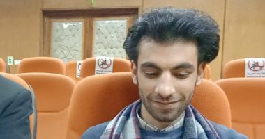 شبيه محمد صلاح: أتمنى أكون كاللاعب العالمي لكن في الشعر والأدب..فيديو