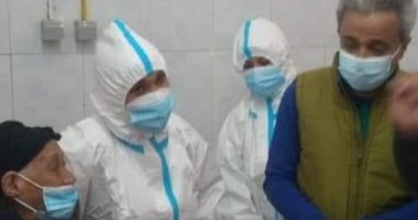 عمرها 106 أعوام.. تعافى وخروج أكبر معمرة مصابة بكورونا من مستشفى نجع حمادى.. صور