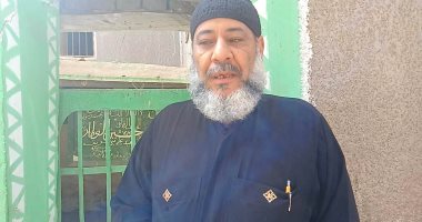 صورة لن تراها إلا بمصر.. ضريح وجلسات مديح وذكر فى منزل أسرة القساوسة بالمنيا.. القس مرقص: وصية الشيخ حسين لجدنا بعدم نقله قانون لا يمكن مخالفته.. وجدتى كانت ترعى المقام حتى بلغت 100عام.. ونرعى المقام من 200 سنة