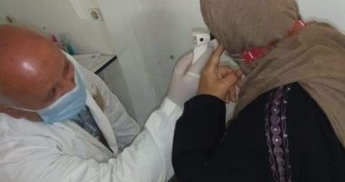 الكشف على 1637 حالة فى قافلة طبية بمبادرة حياة كريمة بالمنوفية