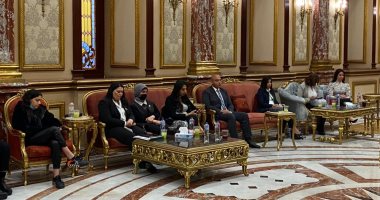 جولة لشباب الدارسين المصريين بالخارج داخل البرلمان ضمن تعاون تنسيقية الأحزاب مع الهجرة