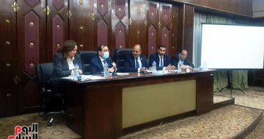 وزير البترول: توصيل الغاز الطبيعى للمنازل بالتقسيط لمدة 6 سنوات بدون فوائد.. صور