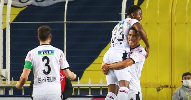 جينتشلار ببرليجي يعطل فناربخشة بثنائية في الدوري التركي.. فيديو