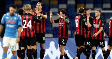 ميلان ضيفا على فيورنتينا وروما يستضيف نابولي فى الدوري الإيطالي