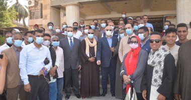 محافظ الأقصر يكلف بتزويد مستشفى القرنة العام بأجهزة وأدوية لخدمة المواطنين