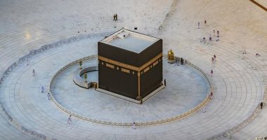 من التعليق حتى العودة.. الصلاة داخل المسجد الحرام بزمن كورونا × 10 صور