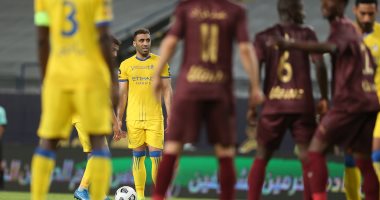 النصر يتأهل لنصف نهائي كأس خادم الحرمين بثلاثية في العين.. فيديو