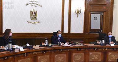ملامح المشروع القومى لتنمية الأسرة المصرية المقرر إطلاقه قريبا.. تأسيس صندوق حكومى لتأمين وتنمية ‏الأسرة.. منح حوافز للملتزمين بمحددات ضبط النمو السكانى.. تجريم زواج القاصرات وتغليظ ‏العقوبة لتشمل ولى الأمر