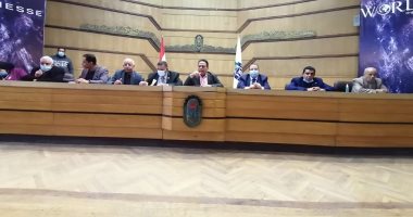 اتحاد العمال يدعو القومى للأجور لبحث تطبيق الحد الأدنى على القطاع الخاص