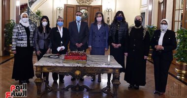 مجلس الوزراء يحتفل بـ"الوزيرات" بمناسبة يوم المرأة المصرية  
