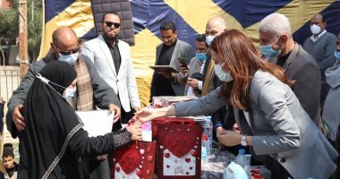"خلفتك مسئوليتك.. احسبيها صح" مبادرة لتنظيم الأسرة بالجيزة بقرى الصف وأطفيح