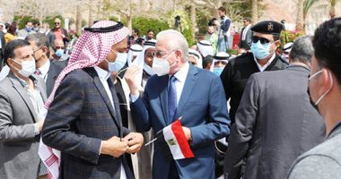 محافظ جنوب سيناء يرفع العلم المصرى فى الذكرى الـ32 لعودة طابا بحضور 4 وزراء