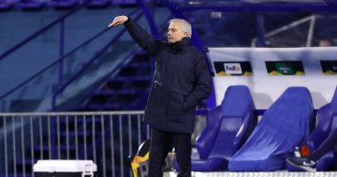 مورينيو يهاجم لاعبي توتنهام بعد وداع الدوري الأوروبي أمام دينامو زغرب