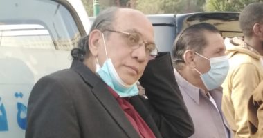 منير مكرم من جنازة رائد لبيب: فقدنا قيمة فنية كبيرة وكنت دائم التواصل معه