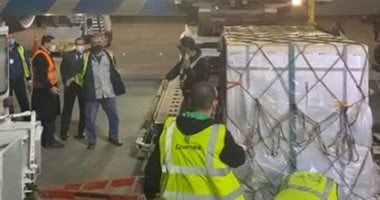 وزيرة الصحة عن وصول 300 ألف جرعة من لقاح كورونا: هدية من الصين لمصر.. صور