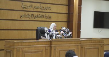 وزيرة التضامن تشكر الرئيس السيسى لتأكيده على دور المرأة فى المجتمع.. فيديو