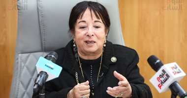 سميرة عبد العزيز: لقبونى بأم العظماء وعبد الوهاب عرض عليا أغنى.. فيديو