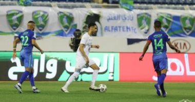 الفتح يعمق جراح الأهلي برباعية في الدوري السعودي.. فيديو