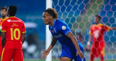 الهلال ينفرد بصدارة الدوري السعودي والنصر يكتسح الباطن بسبعة أهداف