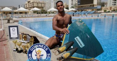 المصريون أهم.. السباح عمر شعبان يدخل موسوعة جينيس بأكبر قفزة خارج الماء..ألبوم صور
