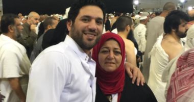 حسن الرداد لوالدته الراحلة فى عيد الأم: "مش هعرف أبوس رجلك وهحط هديتك على قبرك"