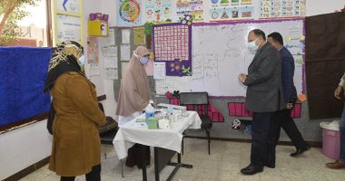 قافلة طبية مجانية للكشف على أهالى حى شرق أسيوط ضمن مبادرة "حياة كريمة"