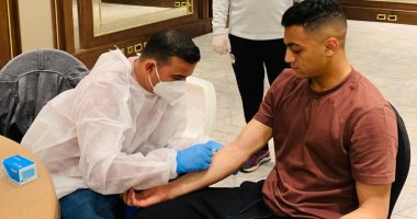 مصطفى محمد ينضم للمنتخب ويخضع لمسحة كورونا.. صور