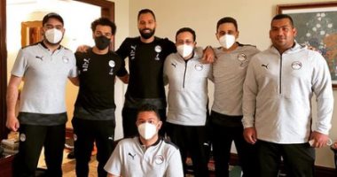 جنش فى صورة مع محمد صلاح من معسكر المنتخب: سعيد بالعودة من جديد