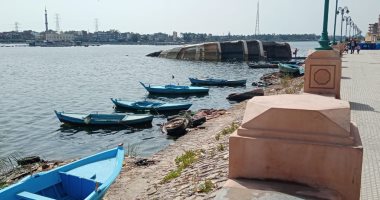 توقف حركة الملاحة وغلق بوغاز رشيد بسبب سوء الأحوال الجوية فى البحيرة