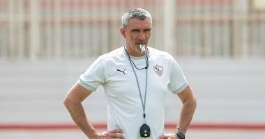 تدريبات استشفائية للاعبى الزمالك بفندق الإقامة