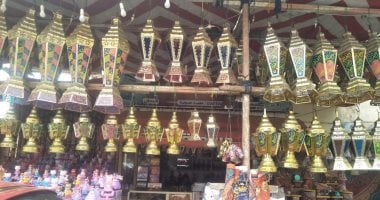 الفانوس المصرى يقتحم أسواق البحيرة قبل رمضان.. تعرف على الأسعار.. صور