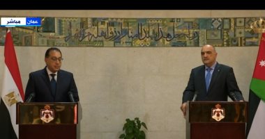رئيس الوزراء خلال مؤتمر صحفى مشترك مع نظيره الأردنى: الملك عبد الله أكد دعم الأردن الكامل لمصر فى قضية سد النهضة.. ويؤكد: حريصون على تفعيل كل المشروعات ومذكرات التفاهم مع الأردن.. ويعلن عن قمة ثلاثية مرتقبة