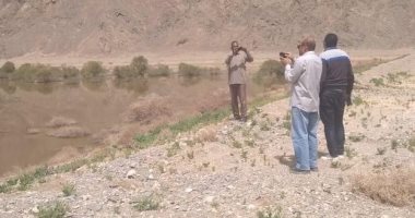 لجان بالبحر الأحمر للمرور على مخرات ومشروعات السيول والبحيرات الصناعية.. صور
