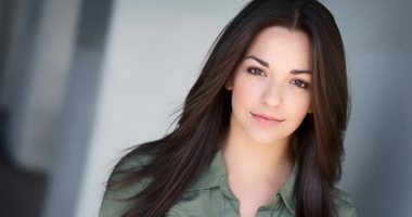 آنا فيلافينى أحدث إضافات الموسم السابع والأخير من Younger