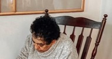بعد تراجعه عن تشجيع الزمالك.. الأهلى يغازل محمد منير:"دائماً فى قلوبنا ياملك"